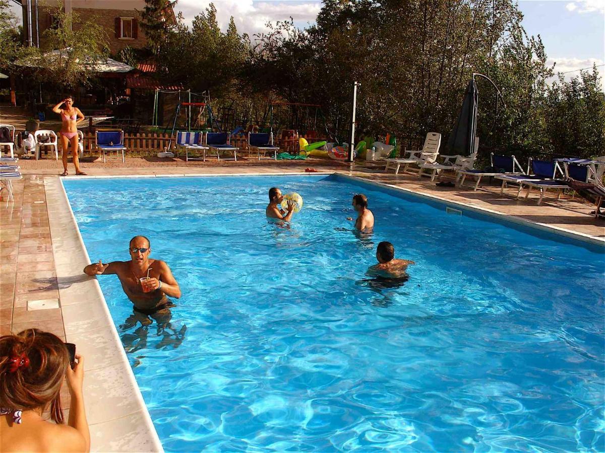 Agriturismo Ca' Isotta Castello di Serravalle Екстер'єр фото