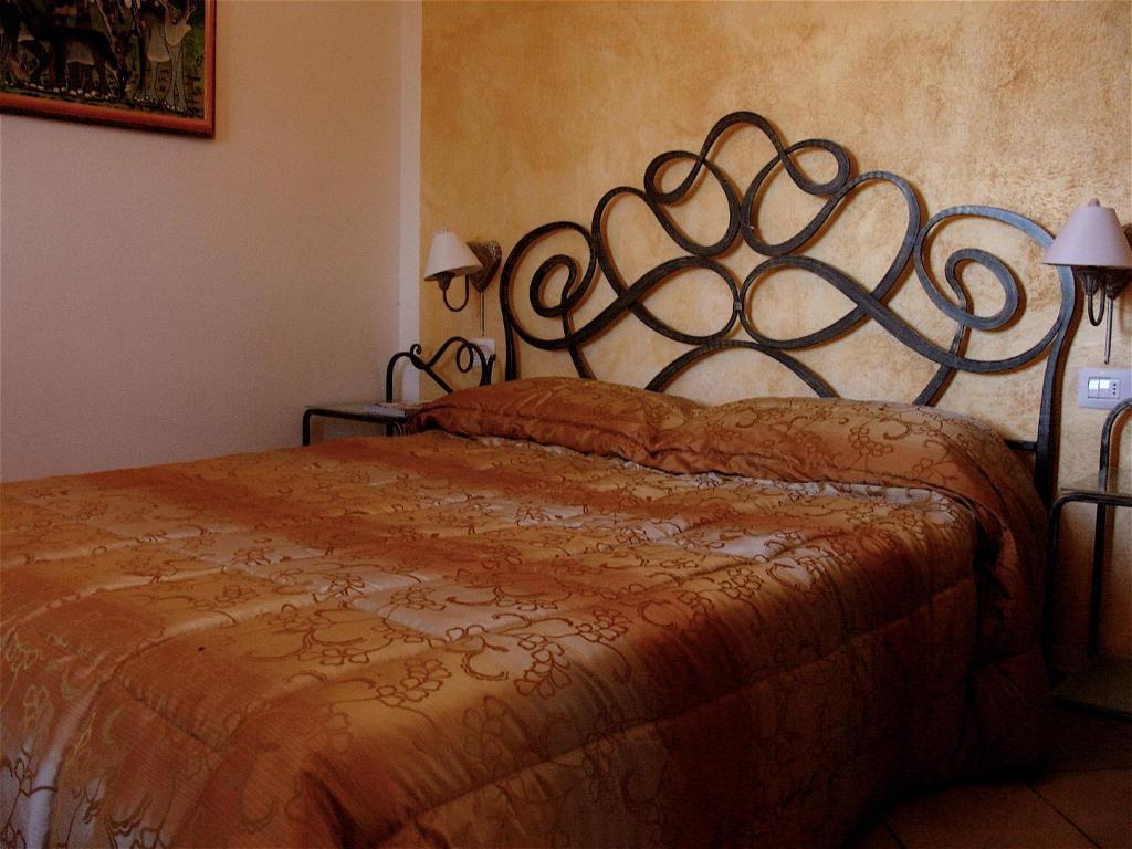 Agriturismo Ca' Isotta Castello di Serravalle Екстер'єр фото