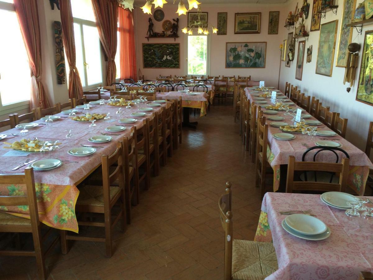 Agriturismo Ca' Isotta Castello di Serravalle Екстер'єр фото